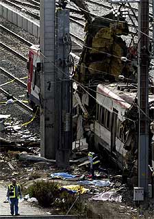 Tren destrozado.